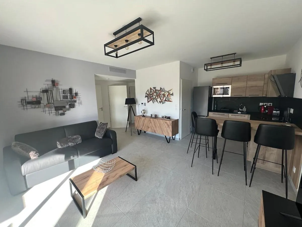 T2 Neuf Tout Equipe ! Climatisation, Wifi, Parking Privatif Saint-Mandrier-sur-Mer