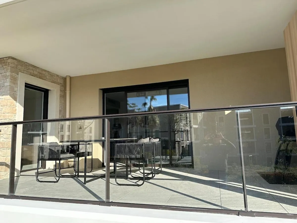 T2 Neuf Tout Equipe ! Climatisation, Wifi, Parking Privatif Saint-Mandrier-sur-Mer Apartment