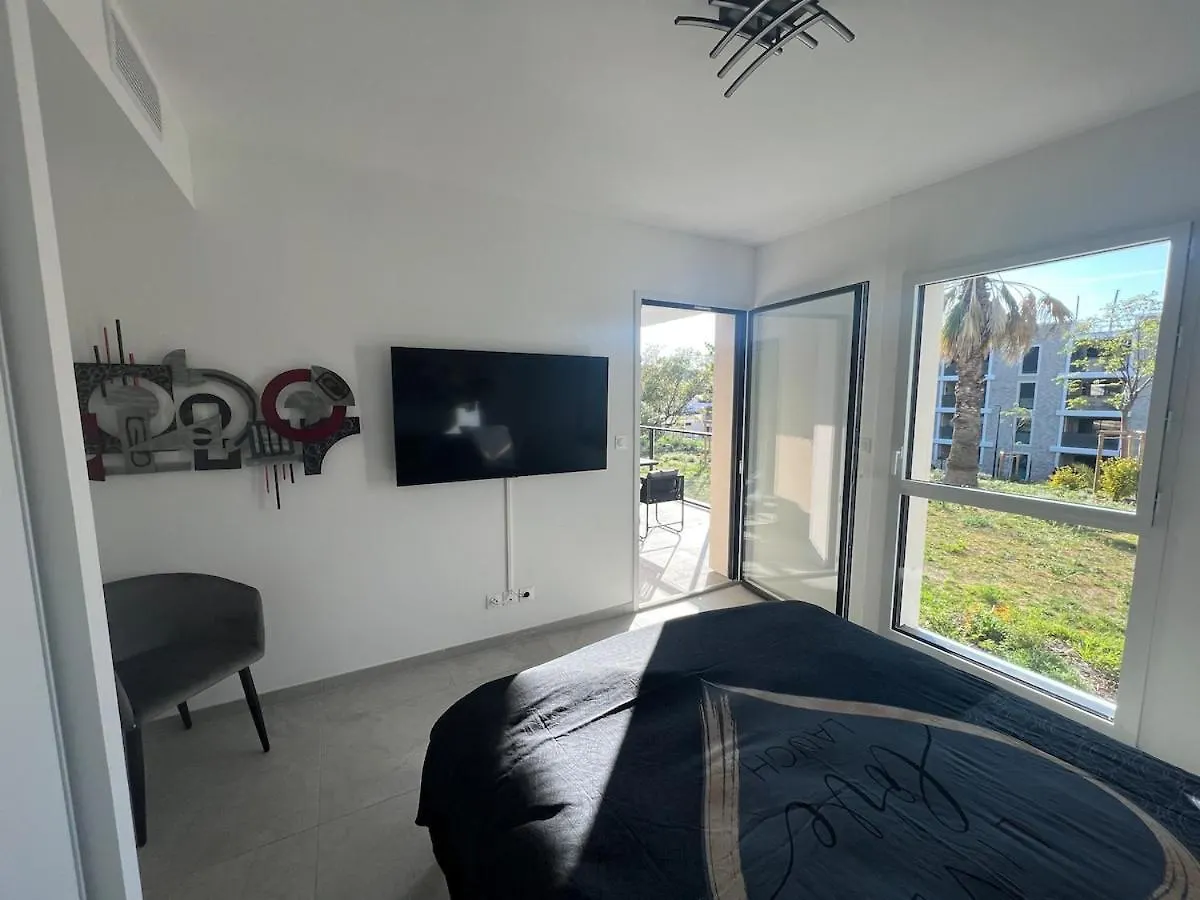 Apartment T2 Neuf Tout Equipe ! Climatisation, Wifi, Parking Privatif Saint-Mandrier-sur-Mer France